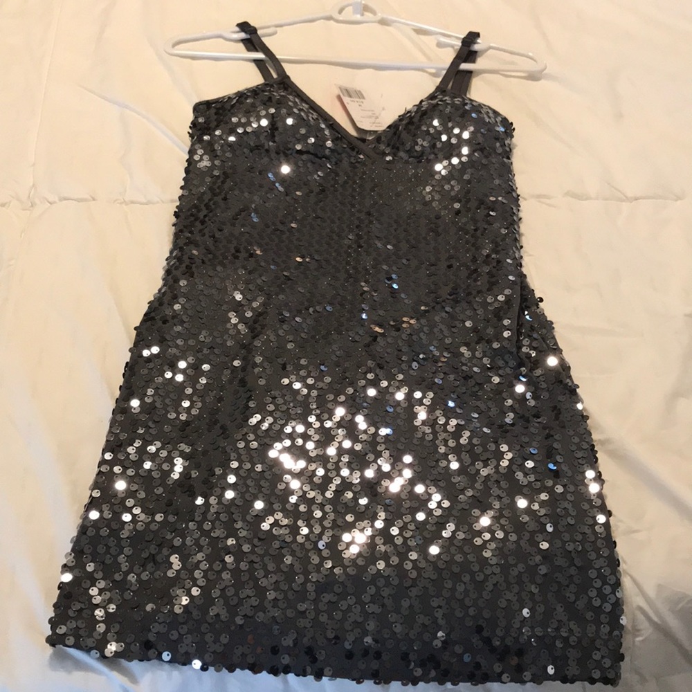 Ladies spaghetti strap short dress